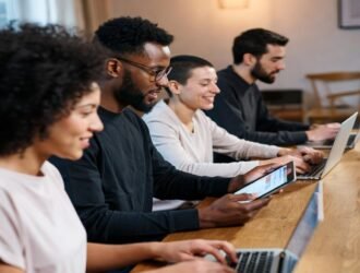 What Are the Pros and Cons of Online Courses Smarter Learning 2